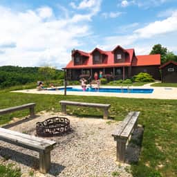 Big Sky Lodge - Hocking Hills