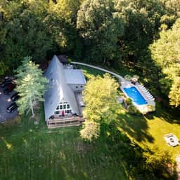 Fallswood Lodge - Hocking Hills