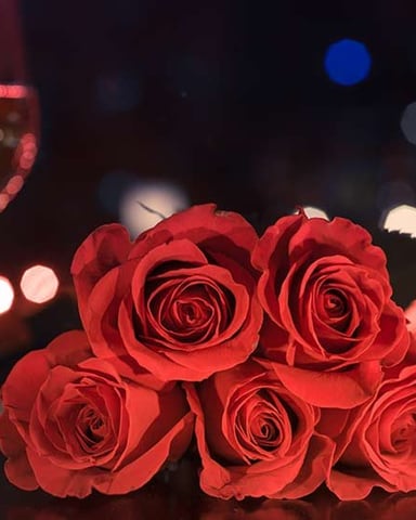 Dine With Me with Roses