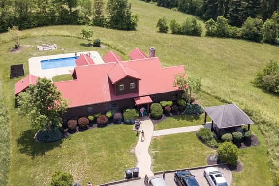 Big Sky Lodge - Hocking Hills - Image 1