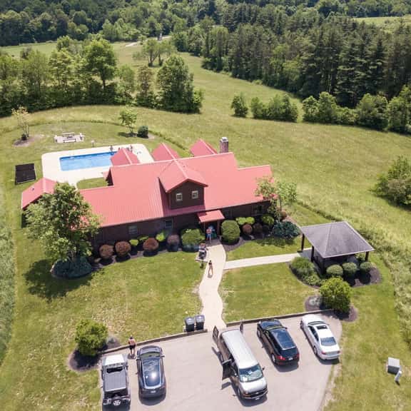 Big Sky Lodge - Hocking Hills - Image 1