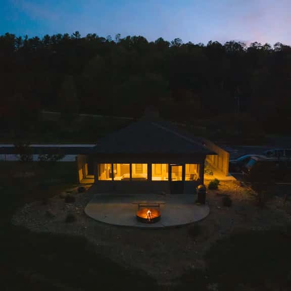 Rockhouse - Hocking Hills - Image 1