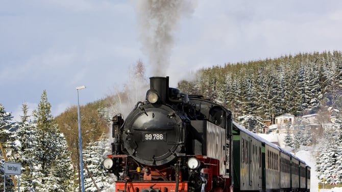 Embark on a Scenic Hocking Hills Train Ride