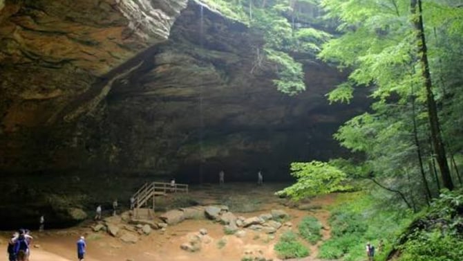 Ash Cave Rim Trail
