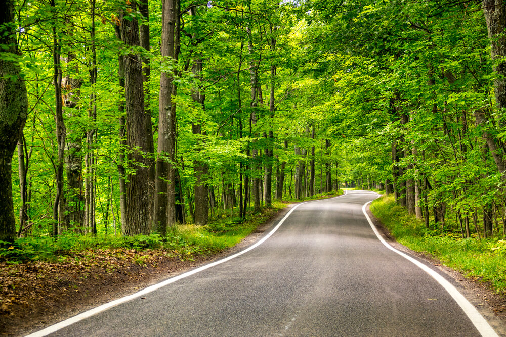 View of road on the way from Columbus to Hocking Hills, Ohio