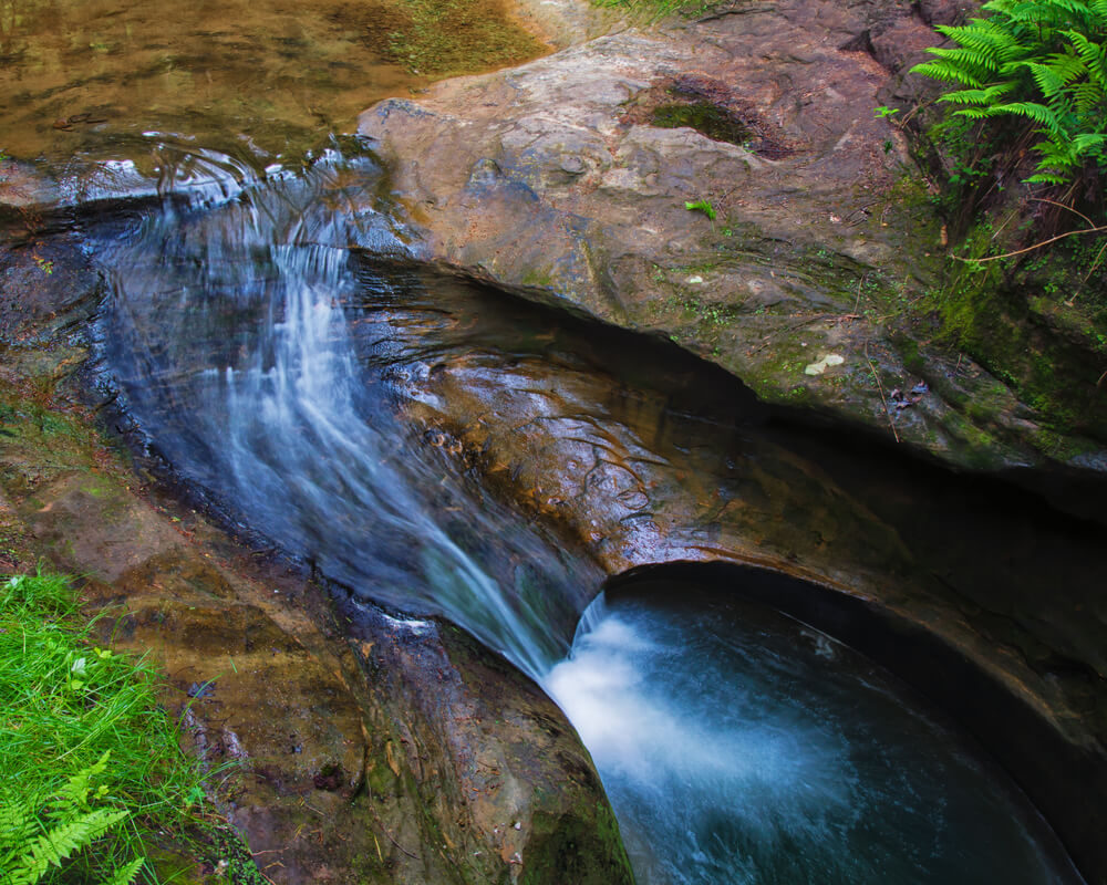 Discover the Devil’s Bathtub and Hocking Hills Gems